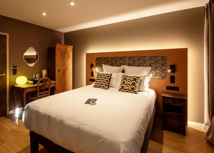 Logis Hôtel Jeanne&Jules Hôtel Spa et Restaurant